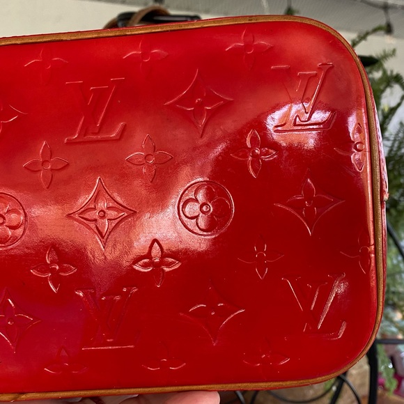 Louis Vuitton Vernis Red Monogram Houston Tote - Picture 7 of 16